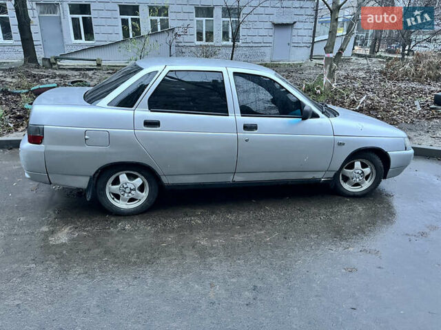 Сірий ВАЗ 2110, об'ємом двигуна 1.6 л та пробігом 230 тис. км за 2000 $, фото 1 на Automoto.ua