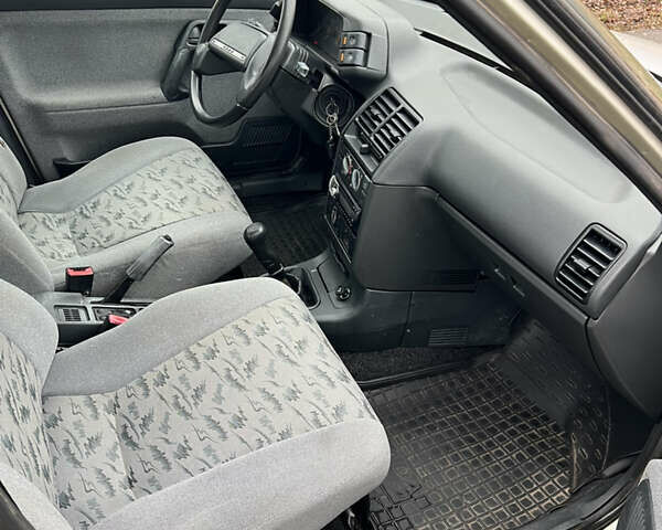 Серый ВАЗ 2110, объемом двигателя 1.6 л и пробегом 131 тыс. км за 2099 $, фото 10 на Automoto.ua