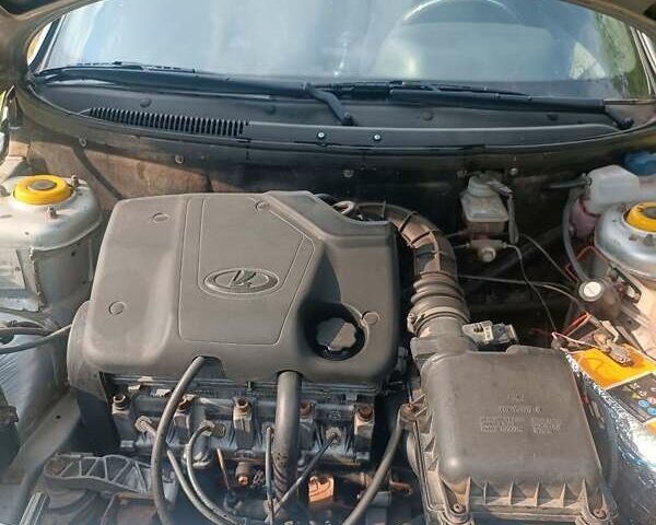Сірий ВАЗ 2110, об'ємом двигуна 1.6 л та пробігом 260 тис. км за 1850 $, фото 8 на Automoto.ua