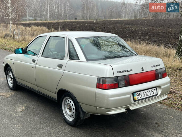 Серый ВАЗ 2110, объемом двигателя 1.6 л и пробегом 131 тыс. км за 2099 $, фото 3 на Automoto.ua