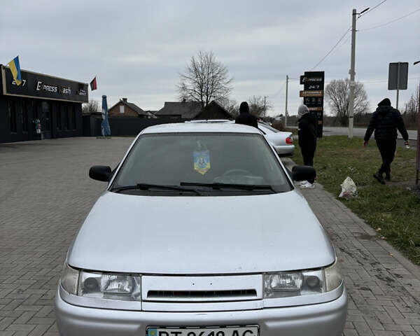 Серый ВАЗ 2110, объемом двигателя 1.6 л и пробегом 222 тыс. км за 1900 $, фото 2 на Automoto.ua