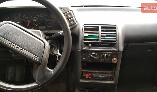 Серый ВАЗ 2110, объемом двигателя 1.6 л и пробегом 205 тыс. км за 1550 $, фото 9 на Automoto.ua