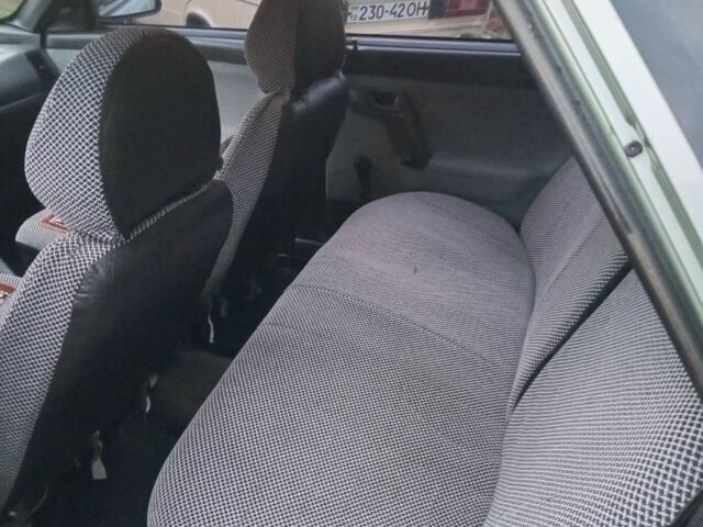 Сірий ВАЗ 2110, об'ємом двигуна 1.6 л та пробігом 211 тис. км за 3000 $, фото 15 на Automoto.ua