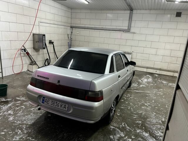 Серый ВАЗ 2110, объемом двигателя 1.6 л и пробегом 777 тыс. км за 950 $, фото 2 на Automoto.ua