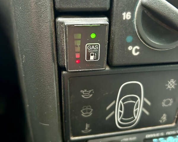 Сірий ВАЗ 2110, об'ємом двигуна 1.6 л та пробігом 182 тис. км за 2350 $, фото 17 на Automoto.ua