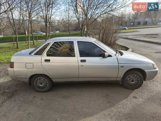 Сірий ВАЗ 2110, об'ємом двигуна 1.6 л та пробігом 195 тис. км за 2400 $, фото 3 на Automoto.ua