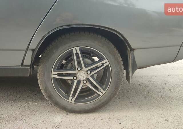Сірий ВАЗ 2110, об'ємом двигуна 1.6 л та пробігом 300 тис. км за 2400 $, фото 5 на Automoto.ua
