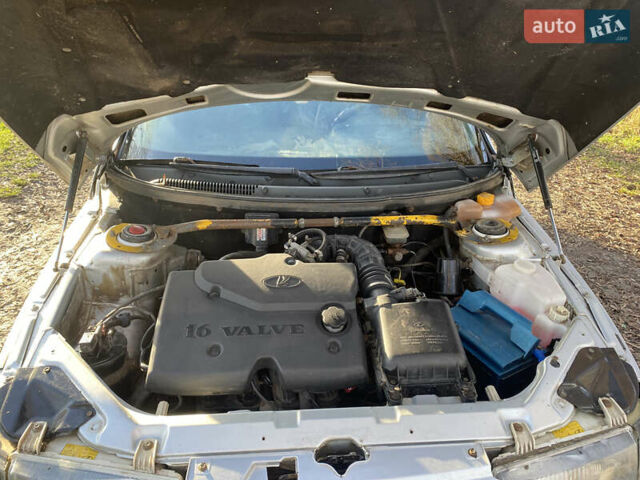 Сірий ВАЗ 2110, об'ємом двигуна 1.6 л та пробігом 188 тис. км за 1700 $, фото 8 на Automoto.ua