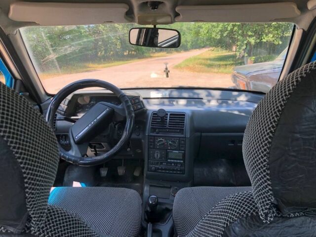 Сірий ВАЗ 2110, об'ємом двигуна 1.5 л та пробігом 240 тис. км за 1400 $, фото 4 на Automoto.ua