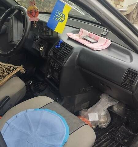 Серый ВАЗ 2110, объемом двигателя 1.6 л и пробегом 160 тыс. км за 1600 $, фото 6 на Automoto.ua