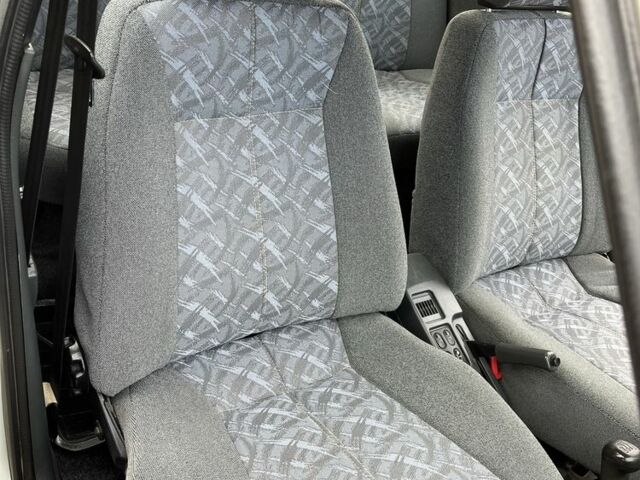 Сірий ВАЗ 2110, об'ємом двигуна 1.6 л та пробігом 105 тис. км за 2850 $, фото 7 на Automoto.ua