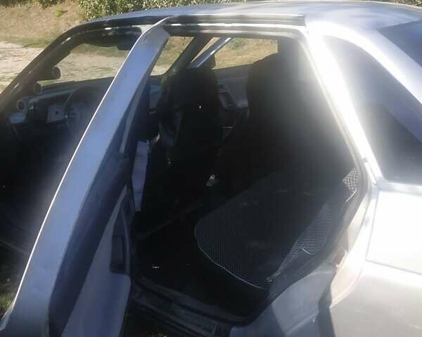 Сірий ВАЗ 2110, об'ємом двигуна 1.6 л та пробігом 258 тис. км за 2000 $, фото 6 на Automoto.ua