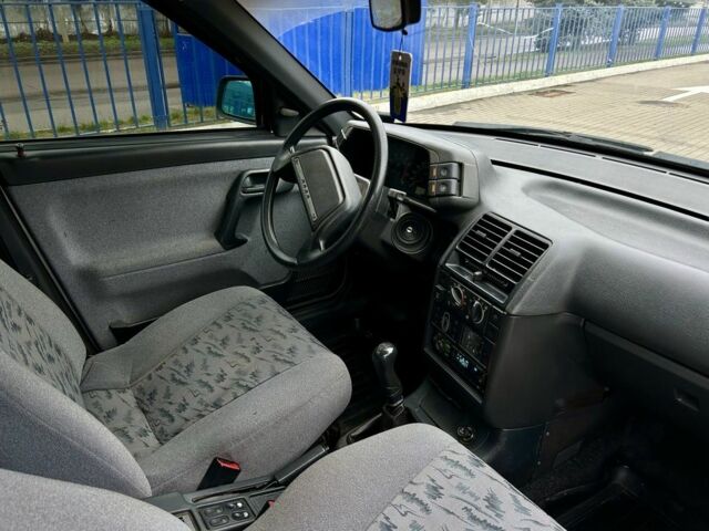 Сірий ВАЗ 2110, об'ємом двигуна 1.6 л та пробігом 182 тис. км за 2350 $, фото 7 на Automoto.ua