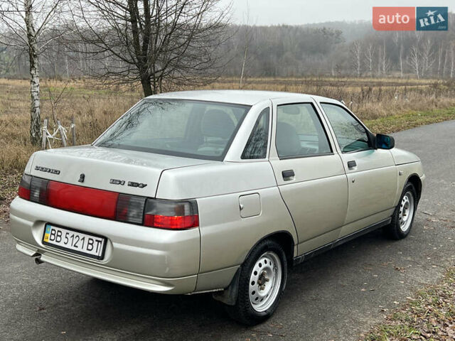 Серый ВАЗ 2110, объемом двигателя 1.6 л и пробегом 131 тыс. км за 2099 $, фото 5 на Automoto.ua