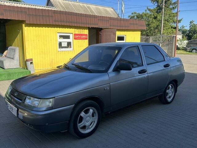 Серый ВАЗ 2110, объемом двигателя 1.6 л и пробегом 315 тыс. км за 2200 $, фото 1 на Automoto.ua