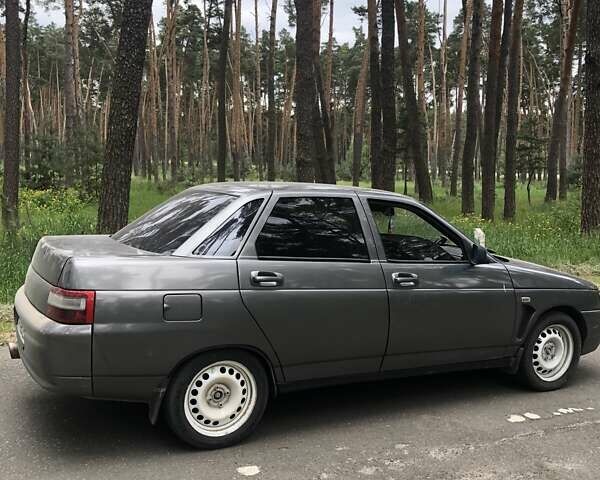 Серый ВАЗ 2110, объемом двигателя 1.6 л и пробегом 220 тыс. км за 3000 $, фото 4 на Automoto.ua