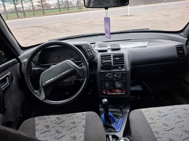 Сірий ВАЗ 2110, об'ємом двигуна 1.5 л та пробігом 240 тис. км за 1400 $, фото 3 на Automoto.ua
