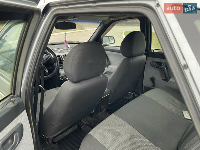 Сірий ВАЗ 2110, об'ємом двигуна 1.6 л та пробігом 163 тис. км за 2600 $, фото 19 на Automoto.ua