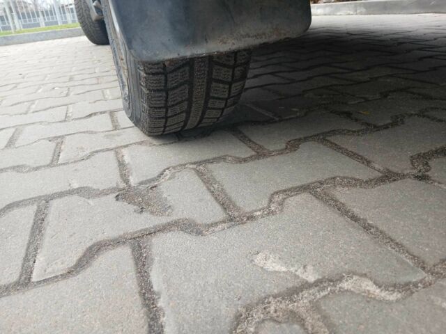 Серый ВАЗ 2110, объемом двигателя 1.6 л и пробегом 378 тыс. км за 1500 $, фото 2 на Automoto.ua