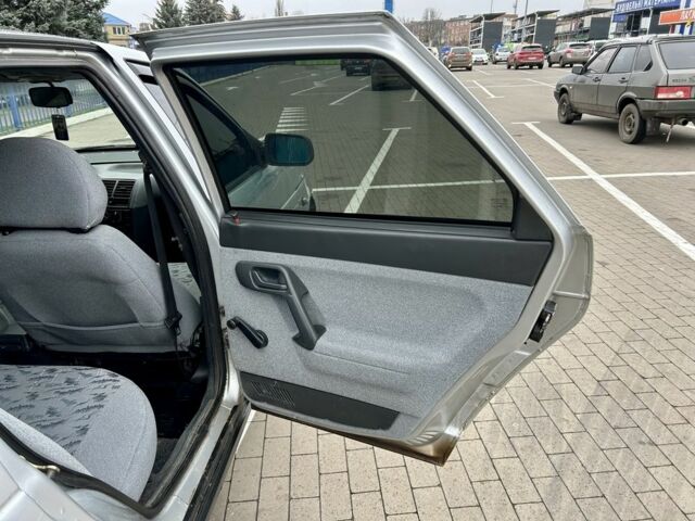 Сірий ВАЗ 2110, об'ємом двигуна 1.6 л та пробігом 182 тис. км за 2350 $, фото 11 на Automoto.ua