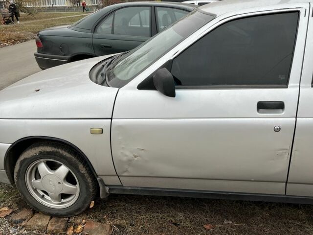 Серый ВАЗ 2110, объемом двигателя 1.6 л и пробегом 275 тыс. км за 1850 $, фото 3 на Automoto.ua