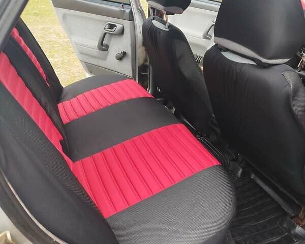 Серый ВАЗ 2110, объемом двигателя 1.6 л и пробегом 113 тыс. км за 1300 $, фото 6 на Automoto.ua