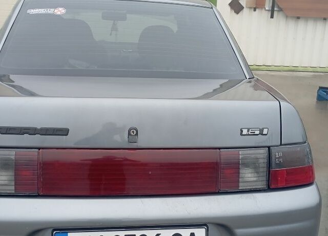 Серый ВАЗ 2110, объемом двигателя 1.6 л и пробегом 190 тыс. км за 2300 $, фото 3 на Automoto.ua