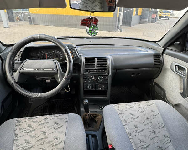 Серый ВАЗ 2110, объемом двигателя 1.6 л и пробегом 165 тыс. км за 1500 $, фото 7 на Automoto.ua
