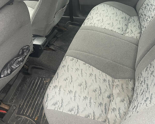 Серый ВАЗ 2110, объемом двигателя 1.6 л и пробегом 181 тыс. км за 1750 $, фото 15 на Automoto.ua