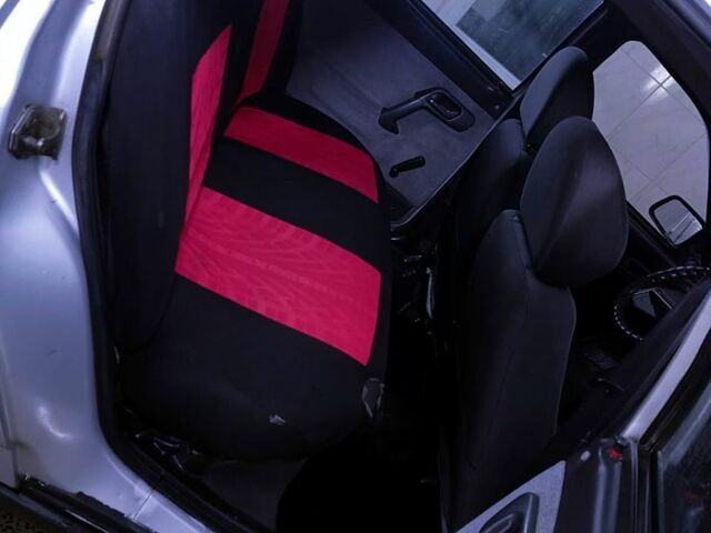 Сірий ВАЗ 2110, об'ємом двигуна 1.6 л та пробігом 360 тис. км за 2000 $, фото 10 на Automoto.ua