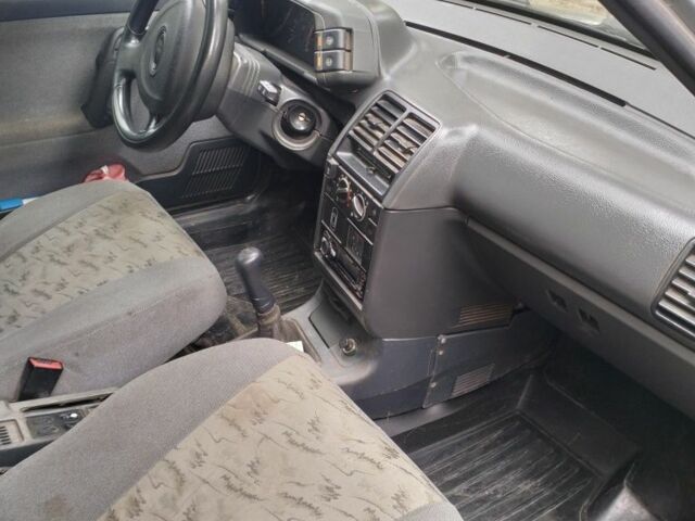 Серый ВАЗ 2110, объемом двигателя 1.6 л и пробегом 155 тыс. км за 2050 $, фото 4 на Automoto.ua