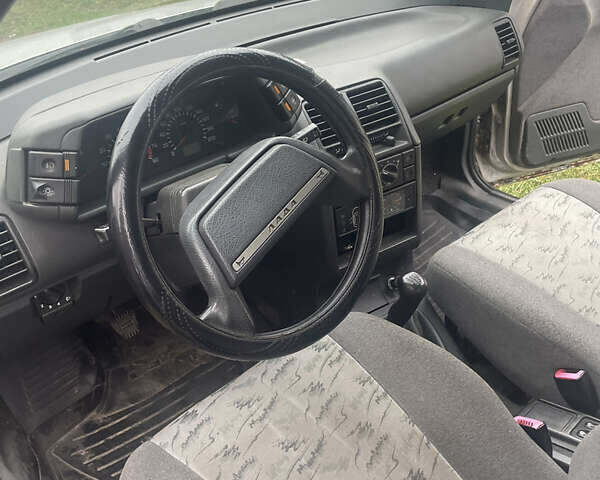 Серый ВАЗ 2110, объемом двигателя 1.6 л и пробегом 181 тыс. км за 1750 $, фото 13 на Automoto.ua