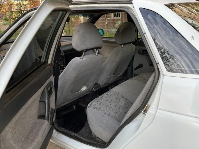 Сірий ВАЗ 2110, об'ємом двигуна 1.6 л та пробігом 157 тис. км за 1700 $, фото 5 на Automoto.ua