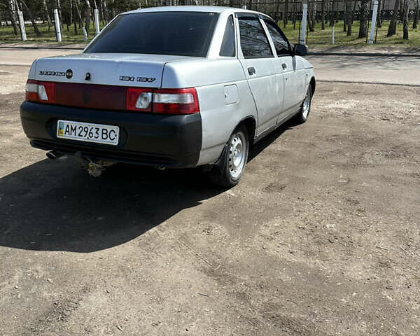Серый ВАЗ 2110, объемом двигателя 1.6 л и пробегом 265 тыс. км за 1300 $, фото 2 на Automoto.ua