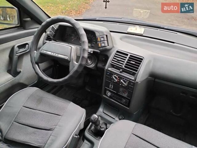 Сірий ВАЗ 2110, об'ємом двигуна 1.6 л та пробігом 77 тис. км за 2999 $, фото 23 на Automoto.ua