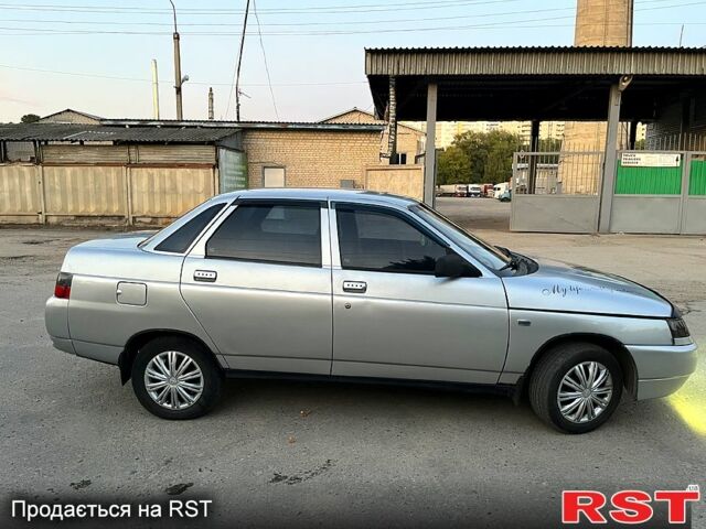 Серый ВАЗ 2110, объемом двигателя 1.6 л и пробегом 260 тыс. км за 1700 $, фото 2 на Automoto.ua