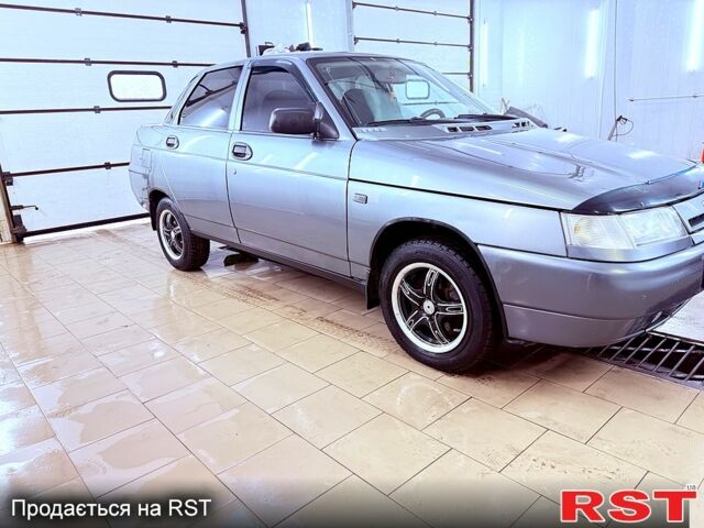 Сірий ВАЗ 2110, об'ємом двигуна 1.6 л та пробігом 181 тис. км за 1900 $, фото 6 на Automoto.ua