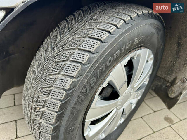 Сірий ВАЗ 2110, об'ємом двигуна 1.6 л та пробігом 182 тис. км за 2350 $, фото 19 на Automoto.ua