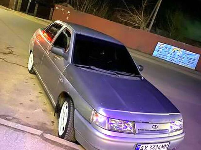 Серый ВАЗ 2110, объемом двигателя 1.6 л и пробегом 211 тыс. км за 1450 $, фото 1 на Automoto.ua