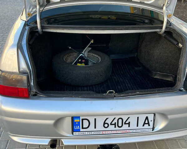 Сірий ВАЗ 2110, об'ємом двигуна 1.6 л та пробігом 250 тис. км за 2000 $, фото 4 на Automoto.ua