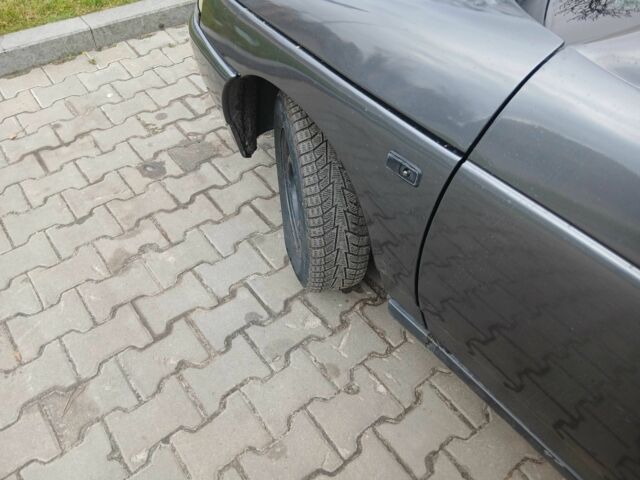 Серый ВАЗ 2110, объемом двигателя 1.6 л и пробегом 378 тыс. км за 1500 $, фото 4 на Automoto.ua