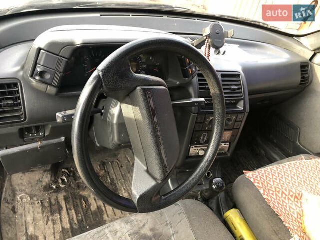 Серый ВАЗ 2110, объемом двигателя 1.6 л и пробегом 250 тыс. км за 1000 $, фото 4 на Automoto.ua