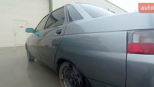 Серый ВАЗ 2110, объемом двигателя 1.6 л и пробегом 190 тыс. км за 2300 $, фото 3 на Automoto.ua