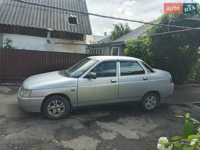 Серый ВАЗ 2110, объемом двигателя 1.6 л и пробегом 250 тыс. км за 1900 $, фото 3 на Automoto.ua