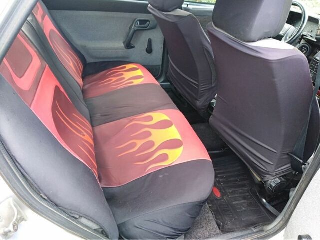 Серый ВАЗ 2110, объемом двигателя 1.6 л и пробегом 185 тыс. км за 2350 $, фото 6 на Automoto.ua