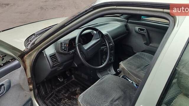 Сірий ВАЗ 2110, об'ємом двигуна 1.6 л та пробігом 146 тис. км за 1650 $, фото 4 на Automoto.ua
