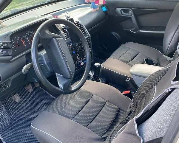 Серый ВАЗ 2110, объемом двигателя 1.6 л и пробегом 270 тыс. км за 1600 $, фото 9 на Automoto.ua