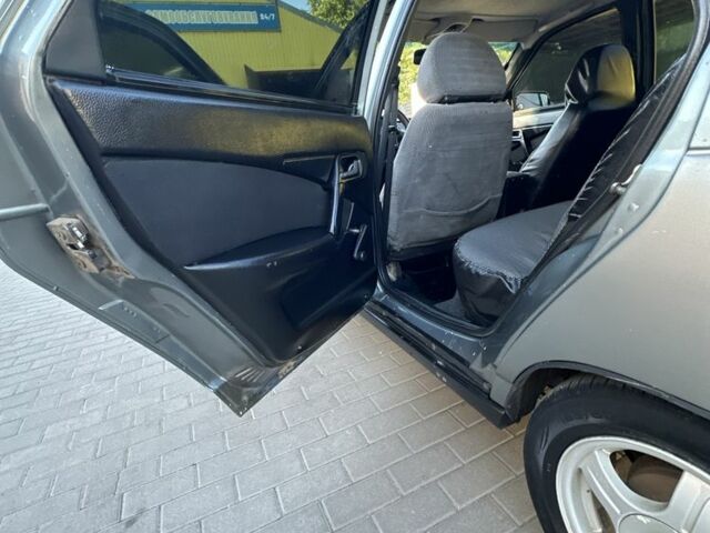 Серый ВАЗ 2110, объемом двигателя 1.6 л и пробегом 315 тыс. км за 2200 $, фото 7 на Automoto.ua