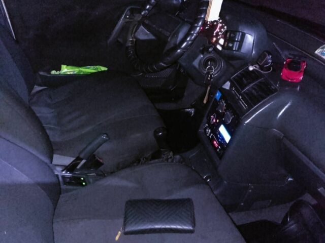 Сірий ВАЗ 2110, об'ємом двигуна 1.6 л та пробігом 360 тис. км за 2000 $, фото 7 на Automoto.ua