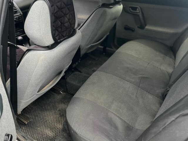 Серый ВАЗ 2110, объемом двигателя 1.6 л и пробегом 320 тыс. км за 1400 $, фото 4 на Automoto.ua